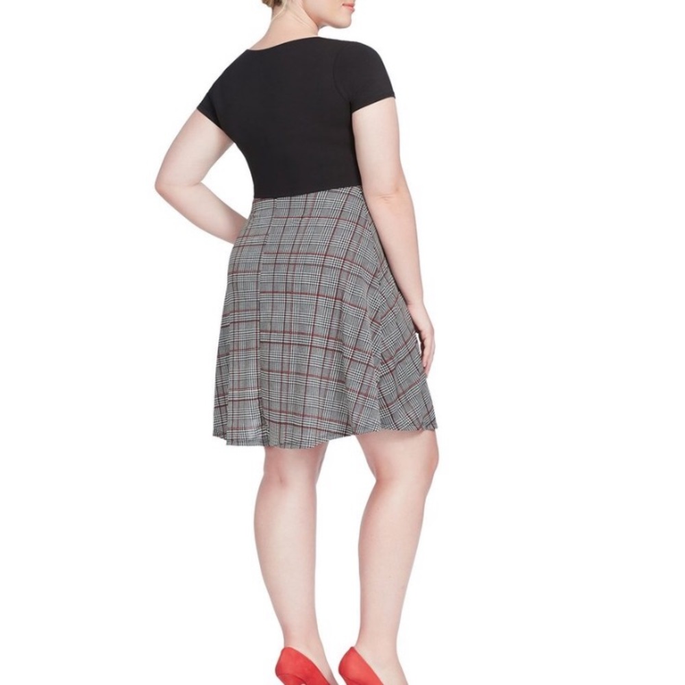 Gilli Black and Plaid Fit and Flare Dress EUC - Picture 2 of 3